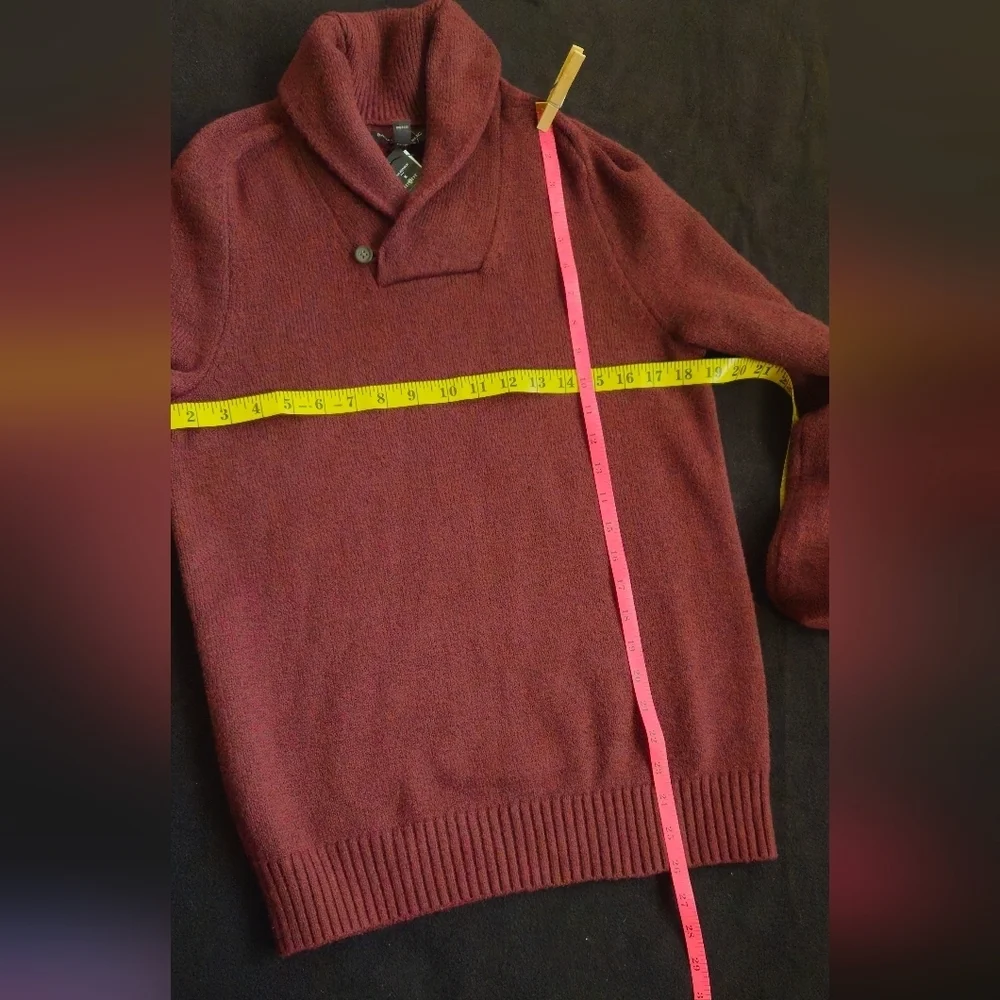 NWT- Banana Republic Men's Burgundy/Wine Pullover Button Neck Sweater-Size Small